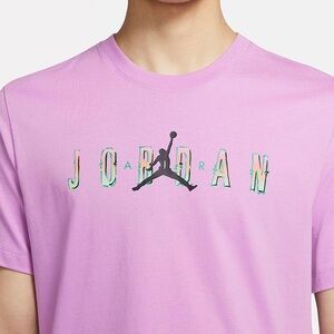 Nike Air Jordan Graphic Streetwear Men’s Size Small Pink T-shirt